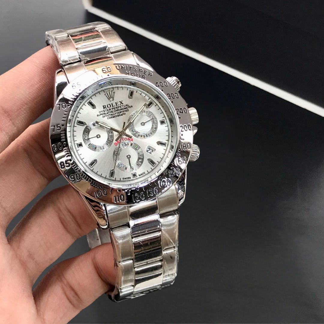 ROLEX Men's Watch – Daytona Model with Rotating Bezel & Stainless Steel Chain